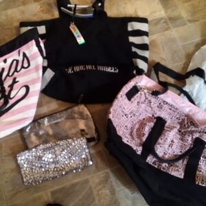 This Is The Second Victoria's Secret Tote Lot Includes Five Bags